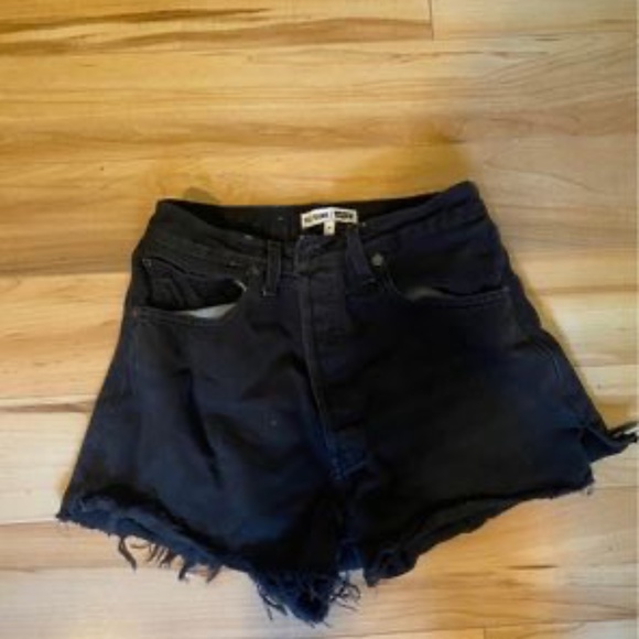 Levi's Re-done Vintage Shorts - Picture 2 of 3